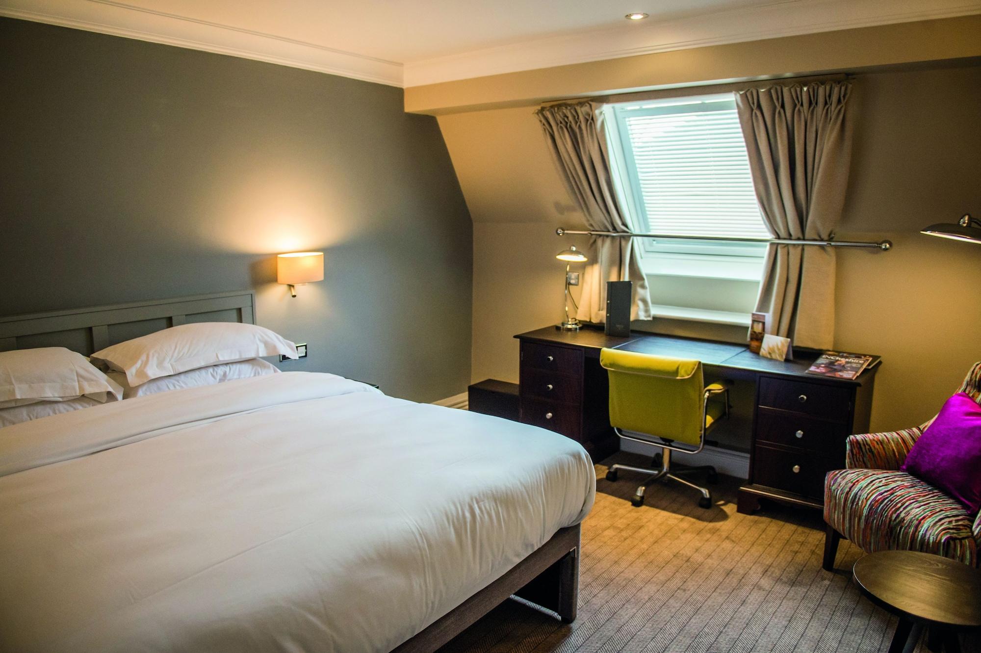 Hotel Cottons And 4*