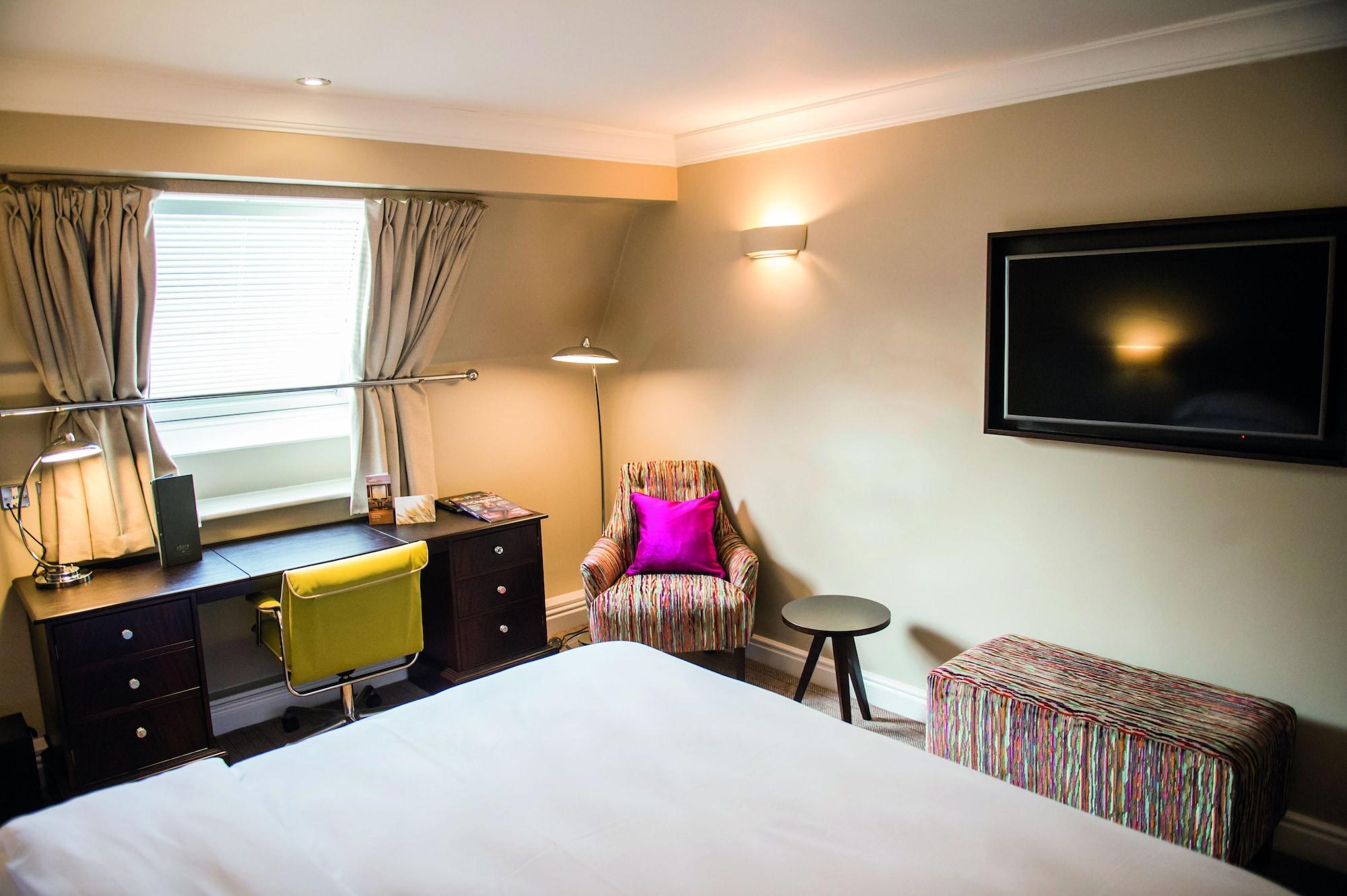 Hotel Cottons And 4*